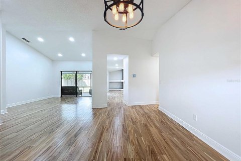 Casa en venta en Valrico, Florida, 4 dormitorios, 199.83 m2 № 1898544 - foto 11
