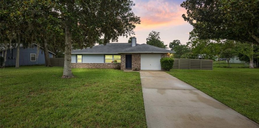 Casa en Ocala, Florida 3 dormitorios, 124.77 m2 № 1818853