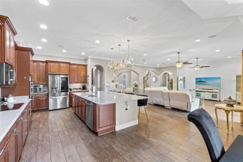 Villa ou maison à vendre à Kissimmee, Floride: 5 chambres, 504.27 m2 № 2218371 - photo 12