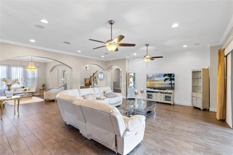 Villa ou maison à vendre à Kissimmee, Floride: 5 chambres, 504.27 m2 № 2218371 - photo 15