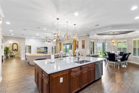 Villa ou maison à vendre à Kissimmee, Floride: 5 chambres, 504.27 m2 № 2218371 - photo 10