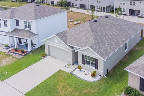 House in Wesley Chapel, Florida 4 bedrooms, 171.5 sq.m. № 1681771 - photo 6