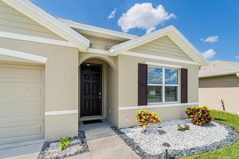House in Wesley Chapel, Florida 4 bedrooms, 171.5 sq.m. № 1681771 - photo 2