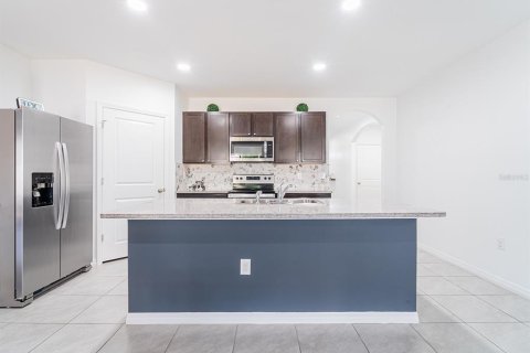 House in Wesley Chapel, Florida 4 bedrooms, 171.5 sq.m. № 1681771 - photo 13
