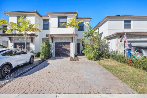 Дом в Хомстед, Флорида 3 спальни, 140.65м2 № 1995925