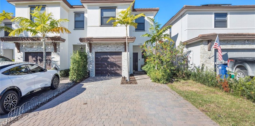 Дом в Хомстед, Флорида 3 спальни, 140.65м2 № 1995925