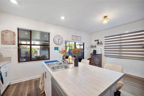 Купить виллу или дом в Хомстед, Флорида 3 спальни, 140.65м2, № 1995925 - фото 10