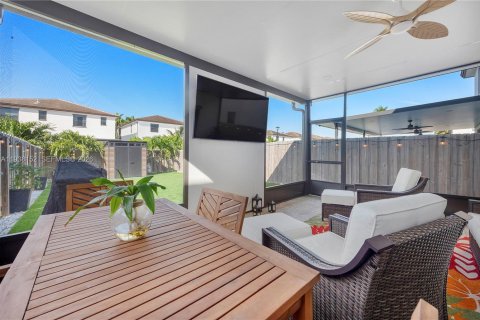 Купить виллу или дом в Хомстед, Флорида 3 спальни, 140.65м2, № 1995925 - фото 22