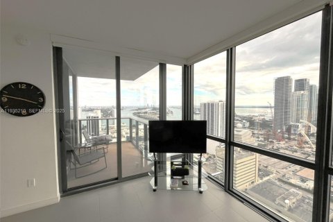 Condominio en alquiler en Miami, Florida, 2 dormitorios, 96.62 m2 № 1993339 - foto 6