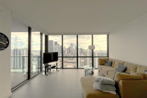 Condominio en alquiler en Miami, Florida, 2 dormitorios, 96.62 m2 № 1993339 - foto 7