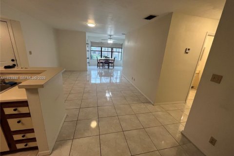 Condominio en alquiler en Davie, Florida, 2 dormitorios, 102.19 m2 № 2049952 - foto 2