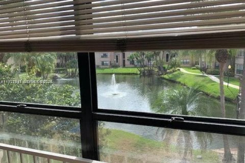 Condominio en alquiler en Davie, Florida, 2 dormitorios, 102.19 m2 № 2049952 - foto 5