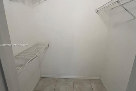 Condominio en alquiler en Davie, Florida, 2 dormitorios, 102.19 m2 № 2049952 - foto 13