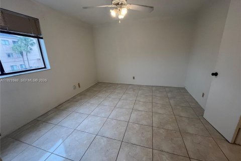 Condominio en alquiler en Davie, Florida, 2 dormitorios, 102.19 m2 № 2049952 - foto 15