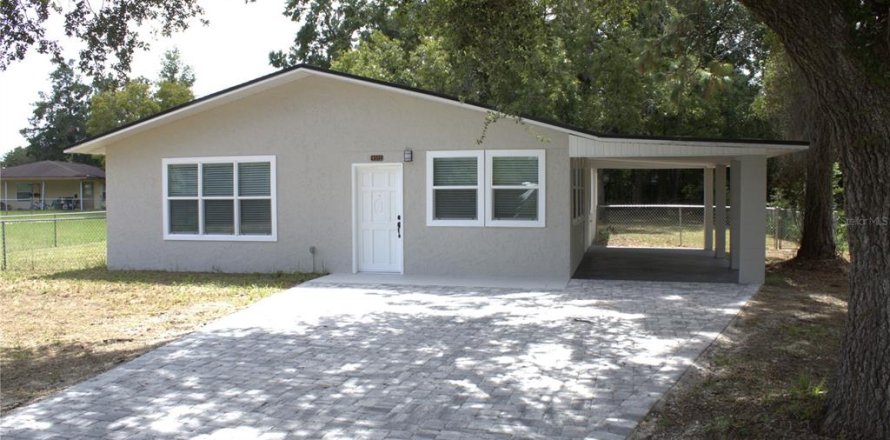 House in Ocala, Florida 3 bedrooms, 142.7 sq.m. № 1885484