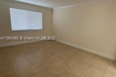 Copropriété à louer à Miami, Floride: 1 chambre, 66.15 m2 № 1968558 - photo 5