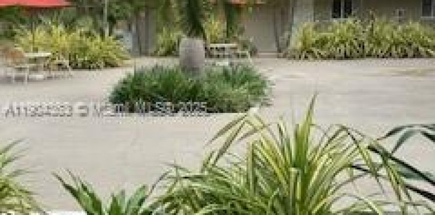 Condo à Miami, Floride, 1 chambre  № 1968558