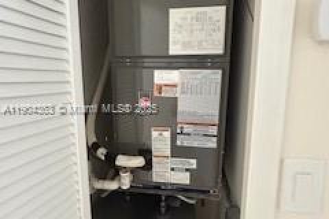 Copropriété à louer à Miami, Floride: 1 chambre, 66.15 m2 № 1968558 - photo 18