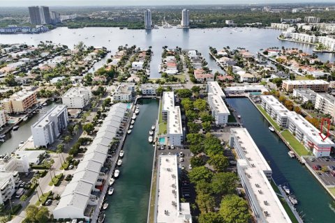 Купить кондоминиум в Норт-Майами-Бич, Флорида 2 спальни, 103.12м2, № 2008814 - фото 30