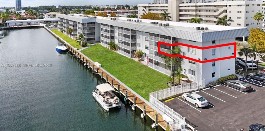 Кондоминиум с 2 спальнями в Норт-Майами-Бич, Флорида № 2008814