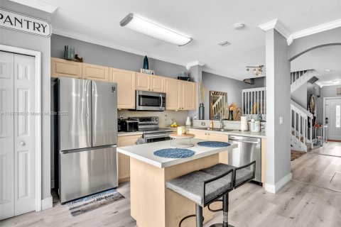 Townhouse in Sunrise, Florida 4 bedrooms, 171.68 sq.m. № 2040170 - photo 16