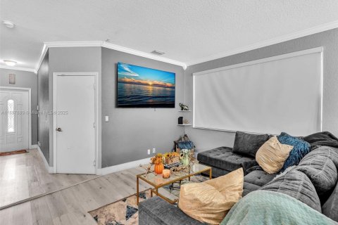 Townhouse in Sunrise, Florida 4 bedrooms, 171.68 sq.m. № 2040170 - photo 9