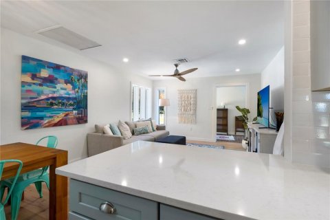 Casa en alquiler en Sarasota, Florida, 3 dormitorios, 125.88 m2 № 1745436 - foto 9
