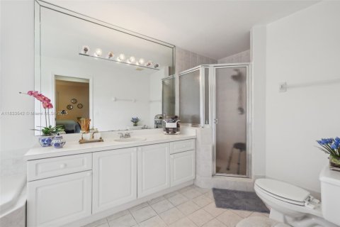 Villa ou maison à vendre à Miami, Floride: 4 chambres, 168.8 m2 № 1814660 - photo 22