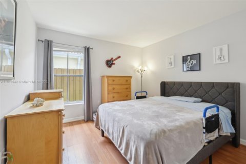 Villa ou maison à vendre à Miami, Floride: 4 chambres, 168.8 m2 № 1814660 - photo 24