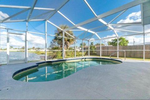 Casa en Port Charlotte, Florida 2 dormitorios, 131.55 m2 № 2379016