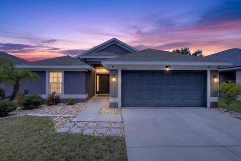 House in Wimauma, Florida 4 bedrooms, 156.26 sq.m. № 2216100