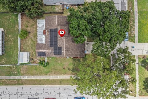 House in Brandon, Florida 3 bedrooms, 140.19 sq.m. № 2150707 - photo 18