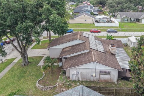 House in Brandon, Florida 3 bedrooms, 140.19 sq.m. № 2150707 - photo 6
