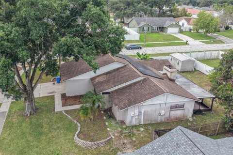 House in Brandon, Florida 3 bedrooms, 140.19 sq.m. № 2150707 - photo 5