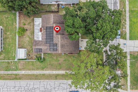 House in Brandon, Florida 3 bedrooms, 140.19 sq.m. № 2150707 - photo 19