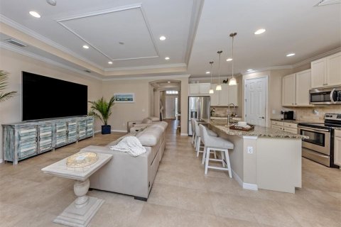 House in Venice, Florida 3 bedrooms, 184.32 sq.m. № 2395895 - photo 13