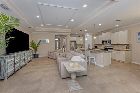 House in Venice, Florida 3 bedrooms, 184.32 sq.m. № 2395895 - photo 9