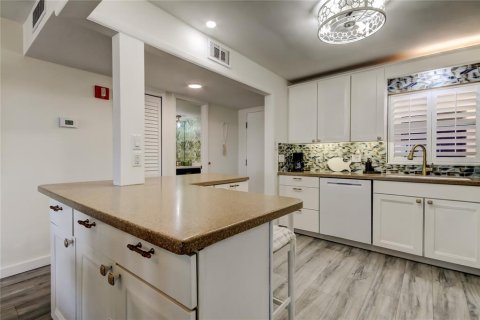 Copropriété à louer à Clearwater, Floride: 1 chambre, 83.61 m2 № 1717643 - photo 28