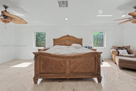 Casa en venta en Cutler Bay, Florida, 3 dormitorios, 154.78 m2 № 2271129 - foto 16