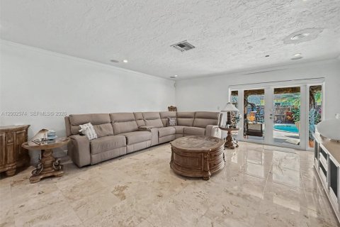Casa en venta en Cutler Bay, Florida, 3 dormitorios, 154.78 m2 № 2271129 - foto 15