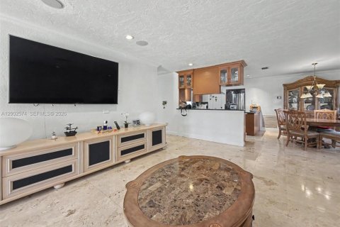 Casa en venta en Cutler Bay, Florida, 3 dormitorios, 154.78 m2 № 2271129 - foto 11
