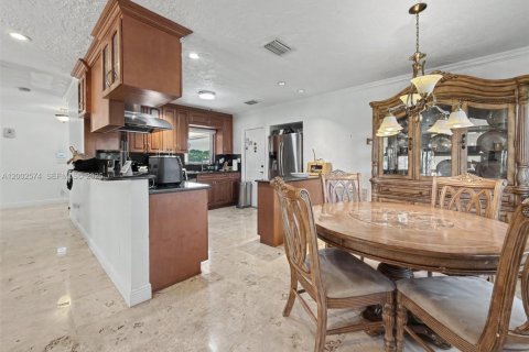Casa en venta en Cutler Bay, Florida, 3 dormitorios, 154.78 m2 № 2271129 - foto 8