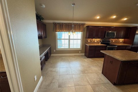 House in The Villages, Florida 3 bedrooms, 253.16 sq.m. № 1538301 - photo 5