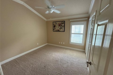 House in The Villages, Florida 3 bedrooms, 253.16 sq.m. № 1538301 - photo 18