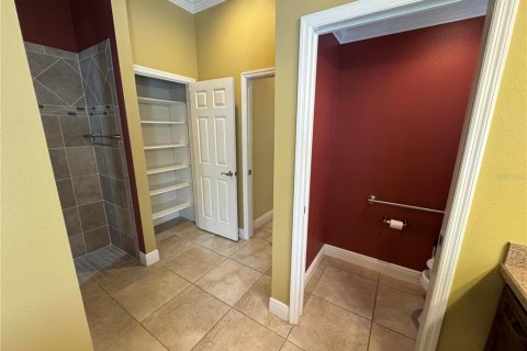 House in The Villages, Florida 3 bedrooms, 253.16 sq.m. № 1538301 - photo 16