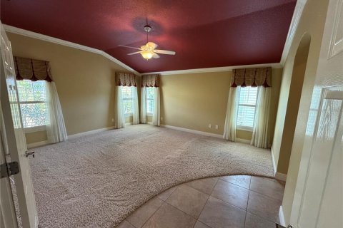 House in The Villages, Florida 3 bedrooms, 253.16 sq.m. № 1538301 - photo 14