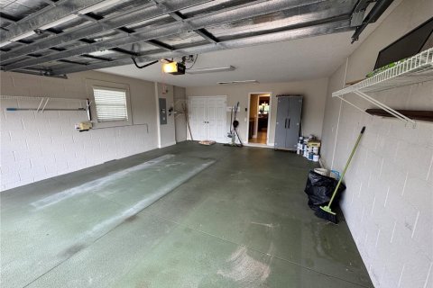 House in The Villages, Florida 3 bedrooms, 253.16 sq.m. № 1538301 - photo 20