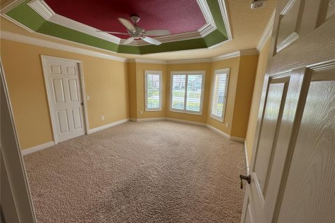 House in The Villages, Florida 3 bedrooms, 253.16 sq.m. № 1538301 - photo 17