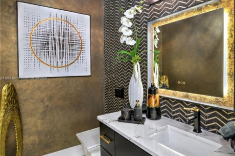 Купить виллу или дом в Порт-Оранж, Флорида 9 комнат, 373.93м2, № 2079559 - фото 25