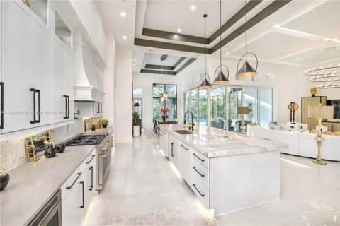 Купить виллу или дом в Порт-Оранж, Флорида 9 комнат, 373.93м2, № 2079559 - фото 8